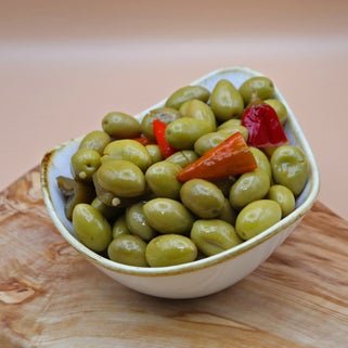 Olives Vertes Cassées Pimentées 500g